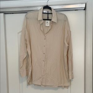 NWT! Primark Women’s oversized Cream Button-Up Shirt